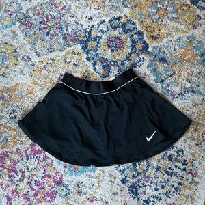 Nike skort M